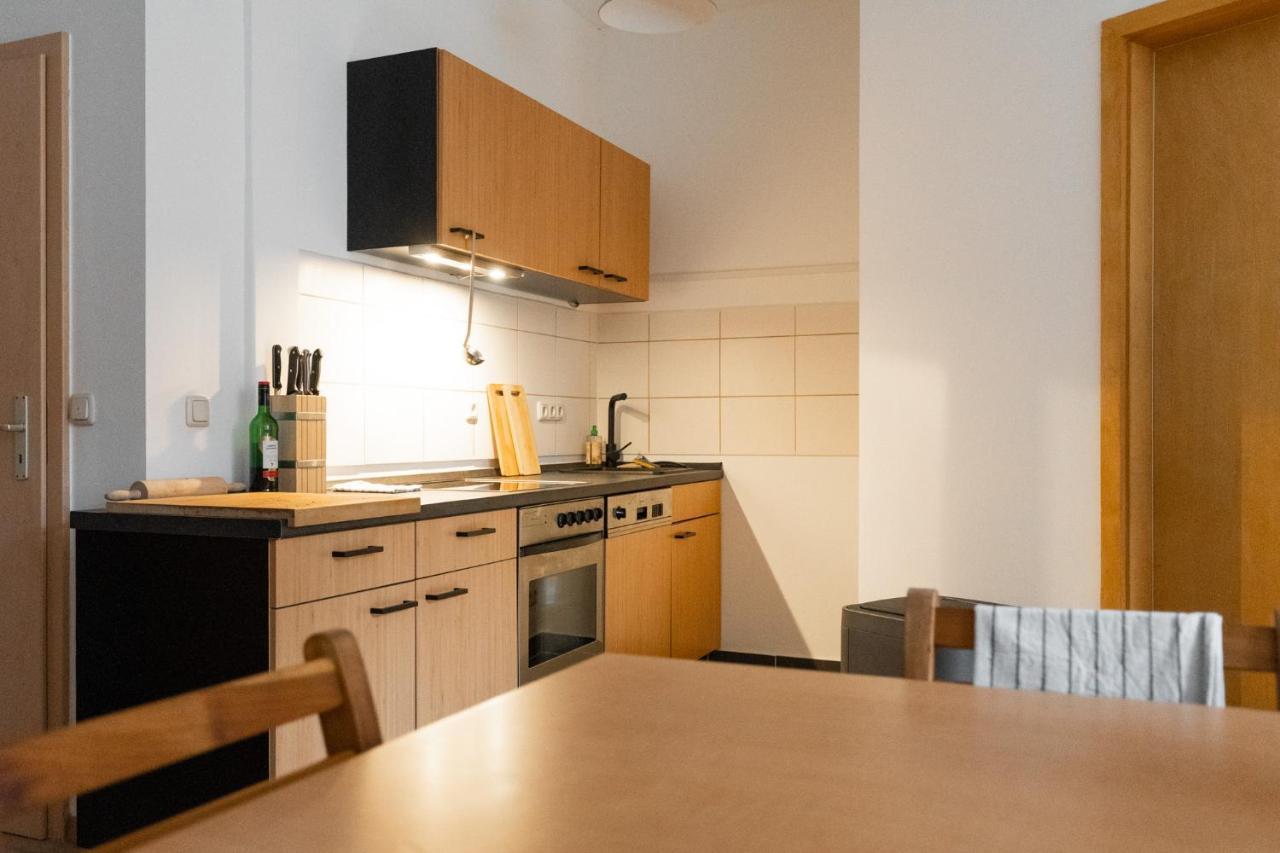 230 M2 Loft Mit Eigenem Wintergarten Mit Tischtennis & Dart, Kostenloser Parkplatz Erfurt Exterior foto