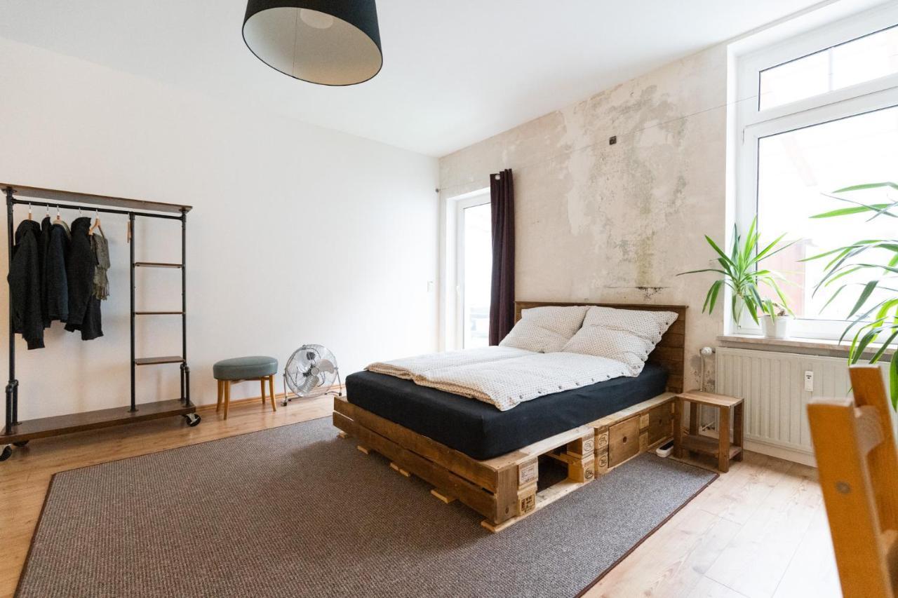 230 M2 Loft Mit Eigenem Wintergarten Mit Tischtennis & Dart, Kostenloser Parkplatz Erfurt Exterior foto